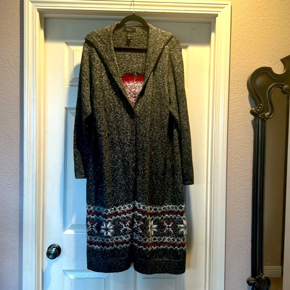 Style & Co. Sweaters - NWT 1x style & co hooded cardigan.  Feels soft & warm. Does have a hole in hood